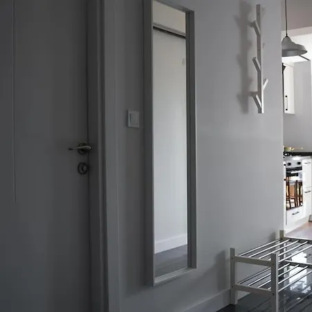 Cozy Flat In Kadikoey 2br New Hou شقة