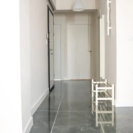 شقة Cozy Flat In Kadikoey 2br New Hou *